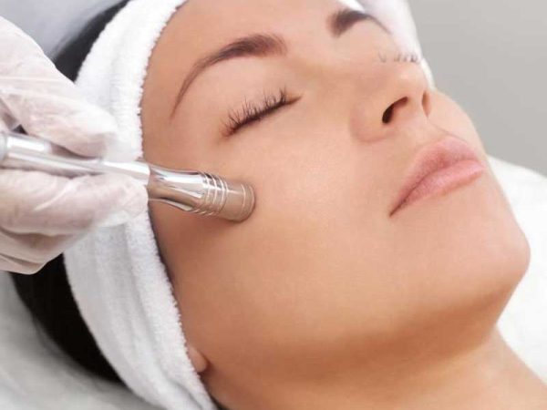 Microdermabrasion in Punjabi Bagh